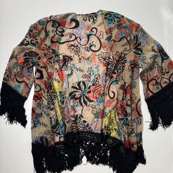 Sans Souci Sheer Kimono Fringe - Picture 4 of 7